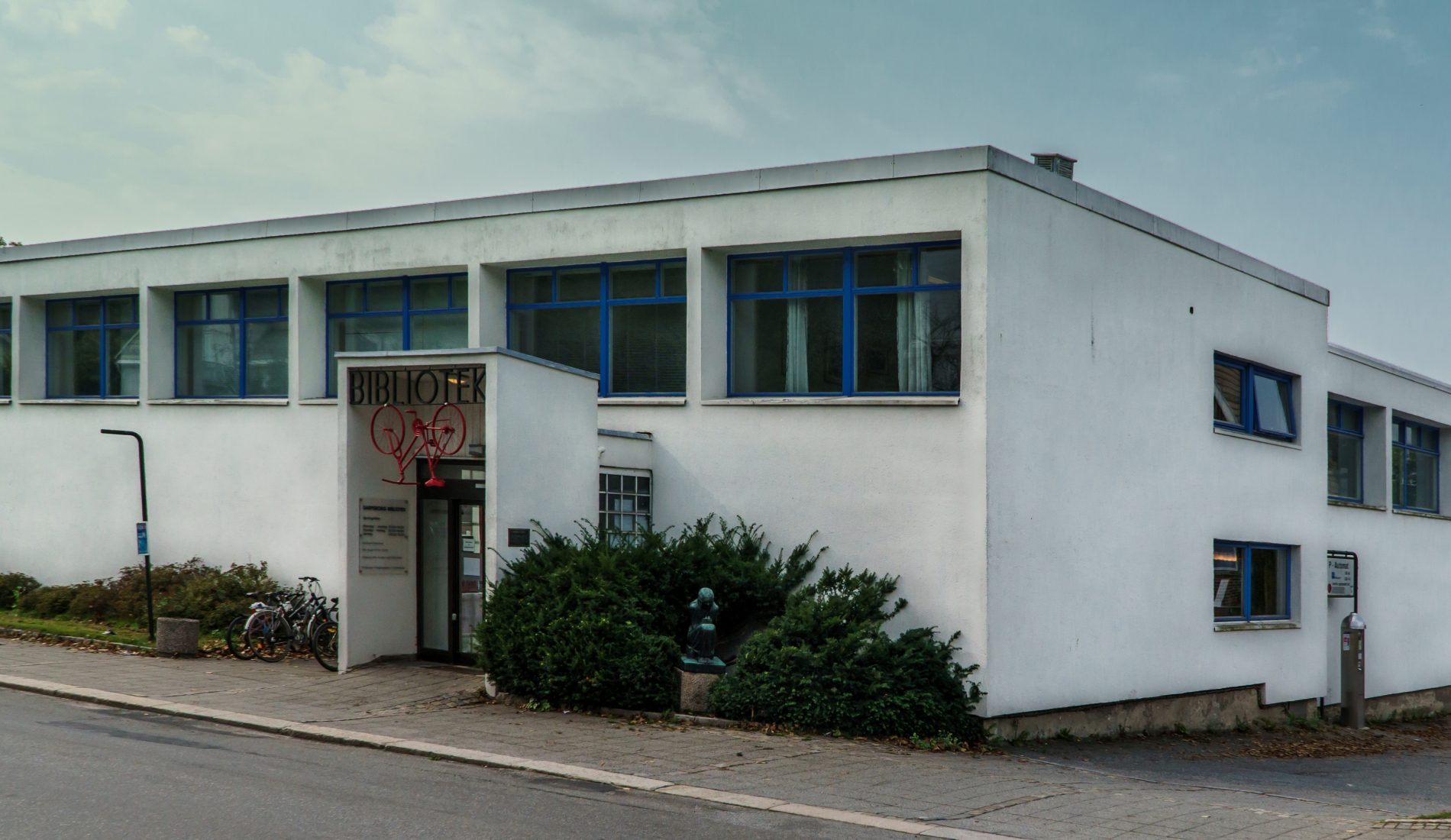 Meråpent bibliotek  in s.l. Merete falck på piano og carl georg abel på fiolin. Sarpsborg bibliotek er sarpsborg hovedbibliotek, skjeberg bibliotek og tune bibliotek. Hensikten er få mer areal og gjøre biblioteket til et mer moderne.</p>                  <blockquote>Sarpsborg kommune‏ @sarpsborgkomm 14 may 2018 <a href=